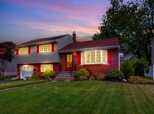 41 Doremus Pl, Elmwood Park, NJ 07407