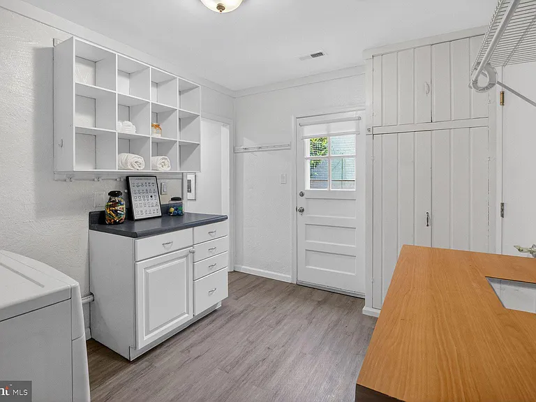 3305 W Coquelin Ter — Photo 29