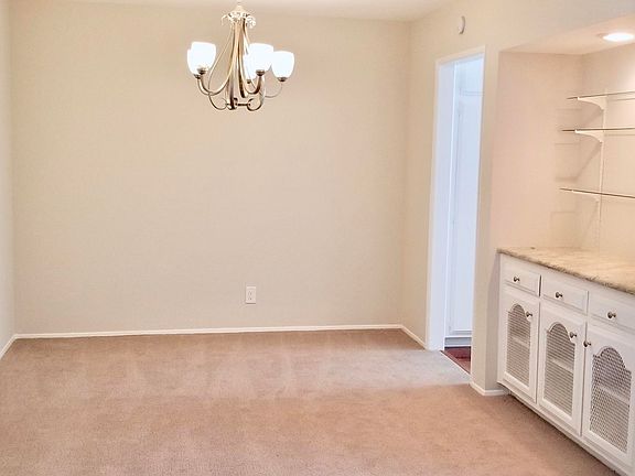 5th image of 31525 Lindero Canyon Rd Unit 2