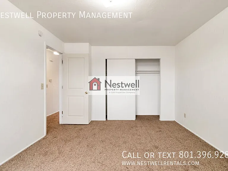 1881 W Lake Park Dr #4 — Photo 8