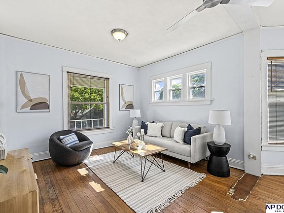 5th image of 4535 Marcy St