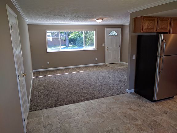 3rd image of 5319 Mystic Dr