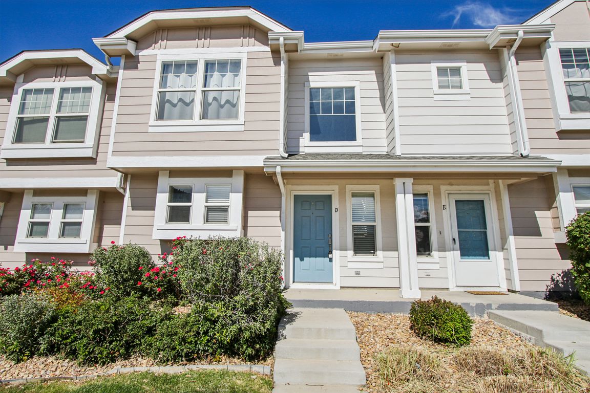 N Biscay St unit d-S3009-001.jpg