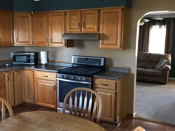 3rd image of 583 W Old Orchard Dr #4