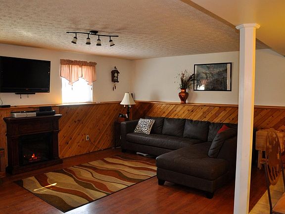 4th image of 239 Kensington Dr