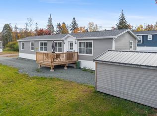 132 Grosbeak Dr, Salmon River, NS B2N5V8