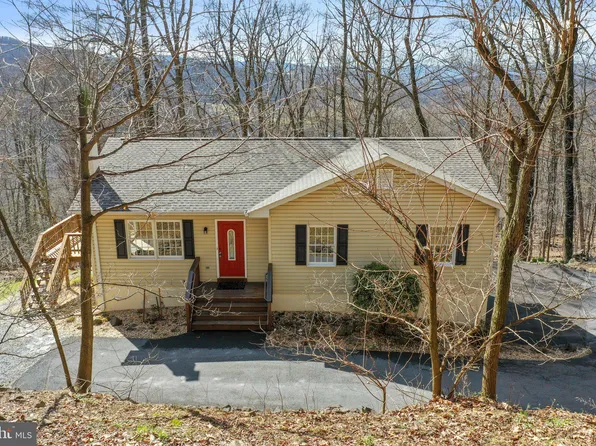 1336 Granny Smith Rd, Linden, VA 22642