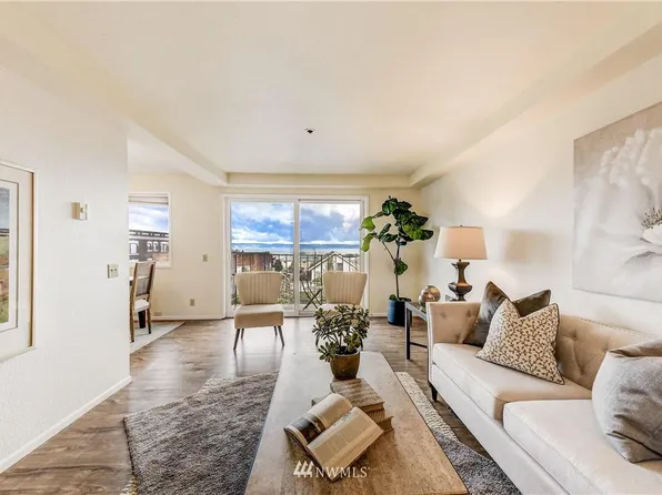 2619 Rucker Ave, Everett, WA 98201