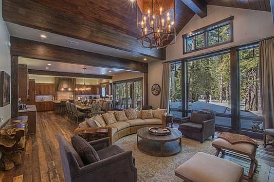 3rd image of 9248 Heartwood Dr
