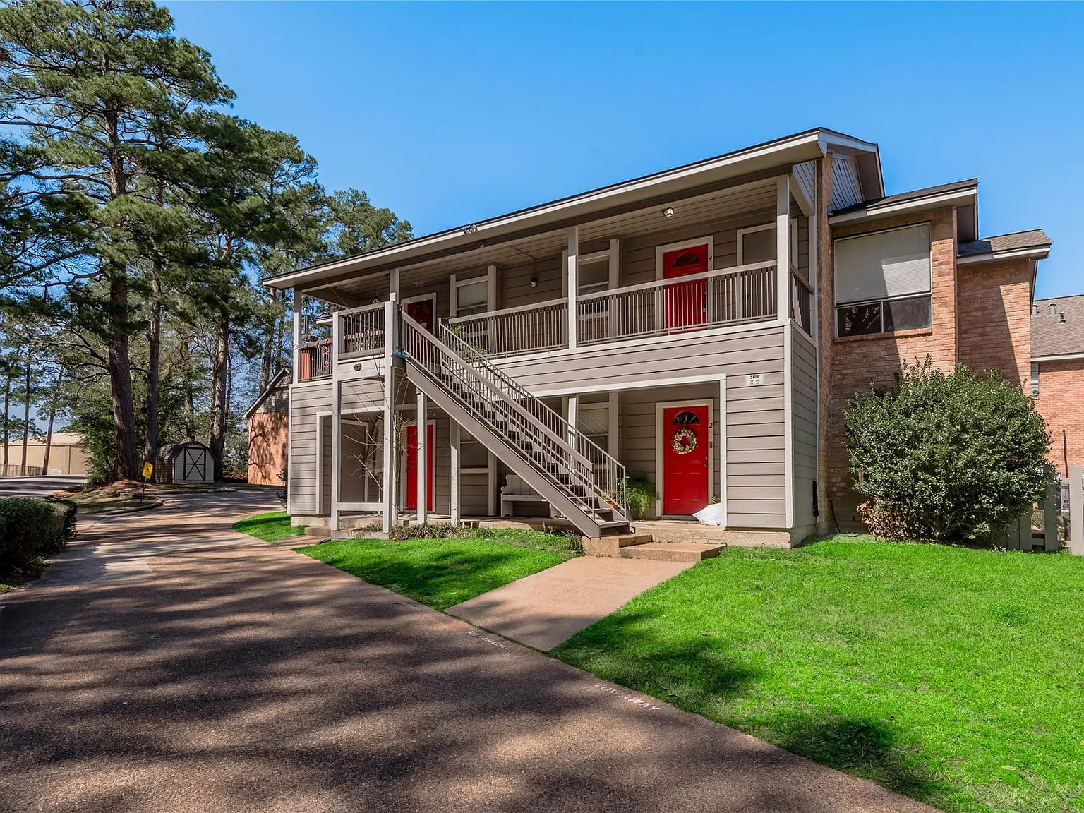 2 bed, 2.0 bath, 1025 sqft, $1,250 — Photo 1