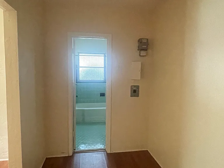 1200 Cherry St NE #1 — Photo 8