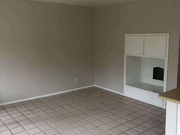 4th image of 2837 Butter Creek Dr #1