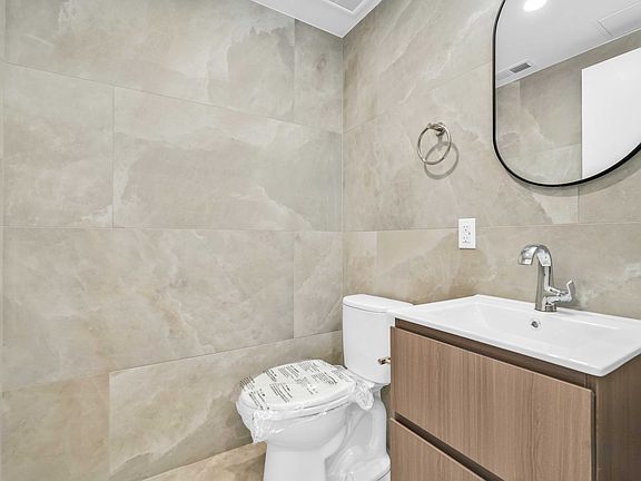 5th image of 14-09 31st Ave #3A