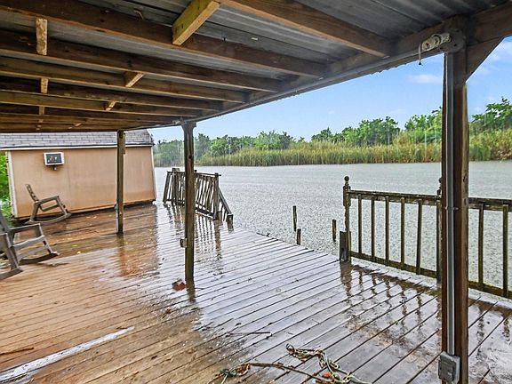 5th image of 2932 Shady Creek Ln