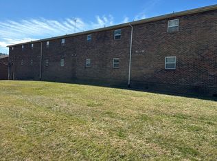 Large 1 bedroom 1 bath units in North Knoxville, Knoxville, TN 37912