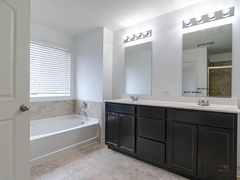 202 Minuet Cir — Photo 21