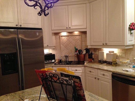 5th image of 4574 Sixpenny Cir