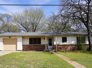 6307 Valley Ridge Dr, Fort Worth, TX 76140