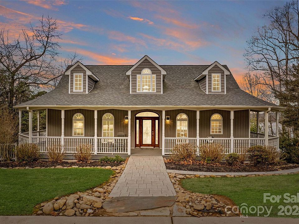 1st image of 226 Grayrock Dr