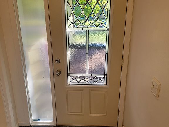 2nd image of 4813 Norfolk Cir