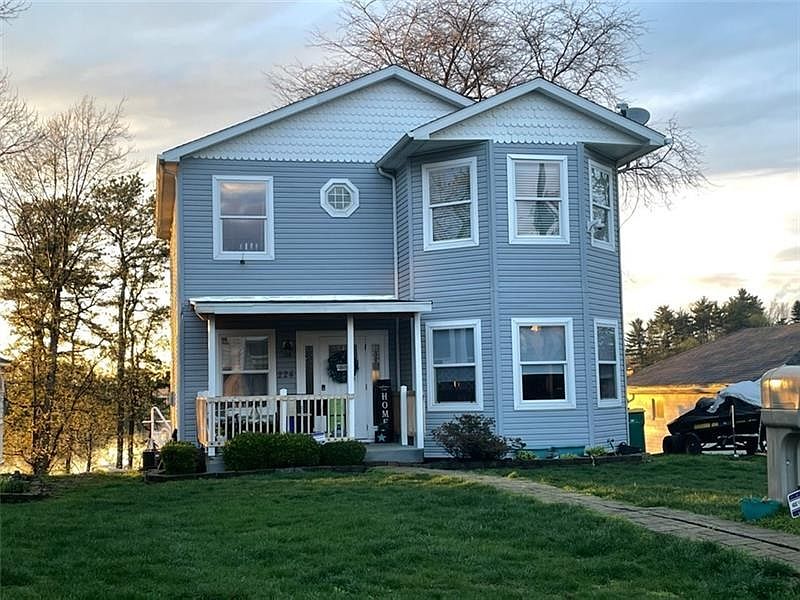 1st image of 224 W Keeling Ave