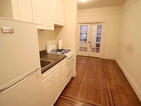 5th image of 73 E 7th St #2C