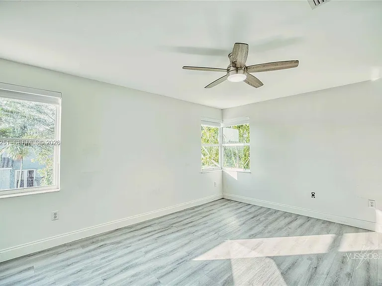 15151 NW 6th Ct — Photo 22
