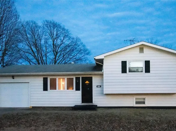 212 Rose Ave, South Roxana, IL 62087