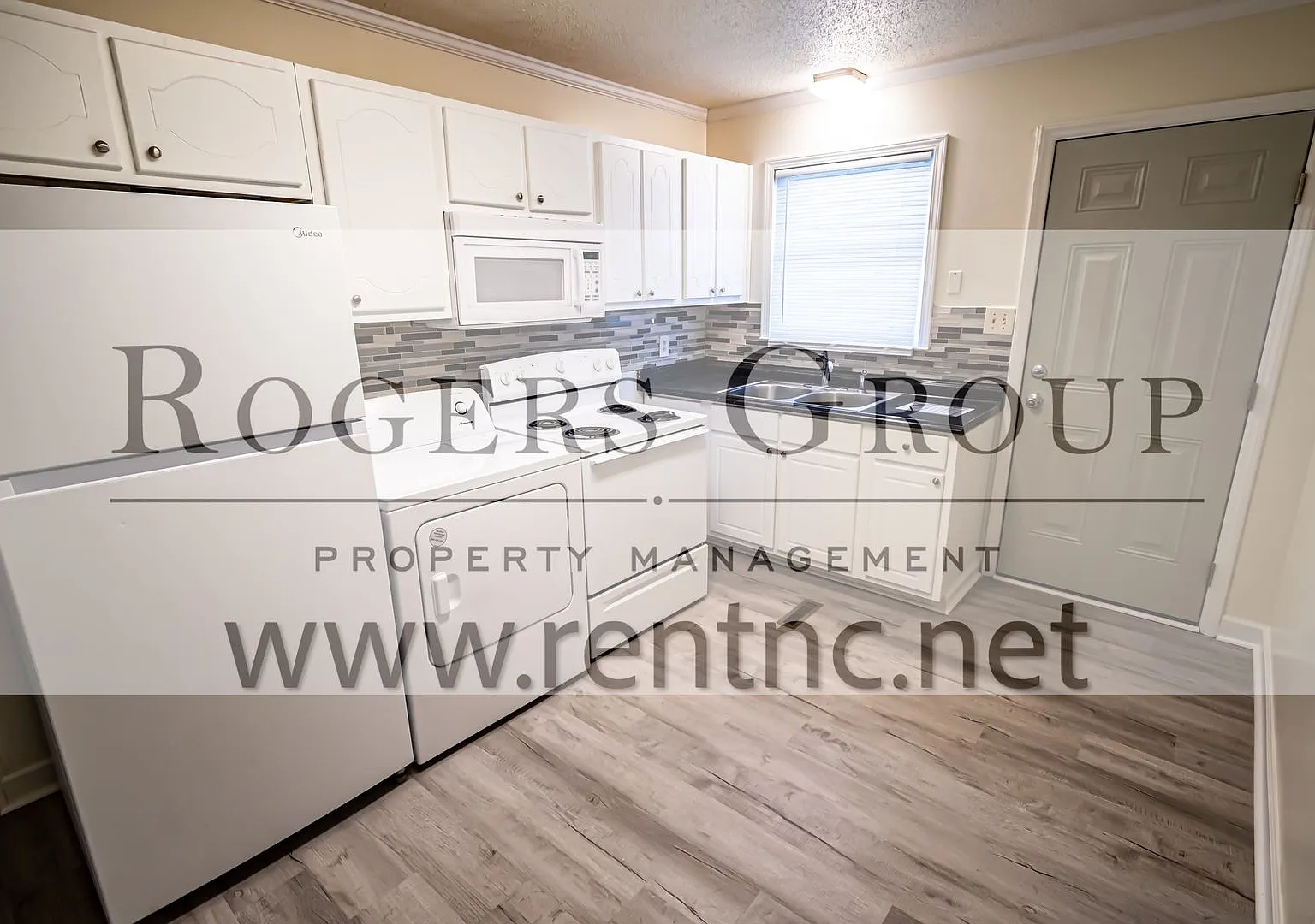 #377 - 212 S. Main St Duplex — Photo 3