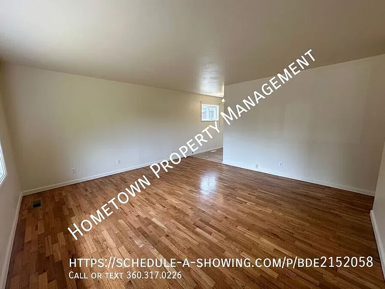 807 Cushing St SW — Photo 3