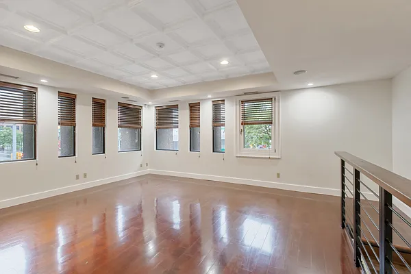 333 S Salina St #1 — Photo 14