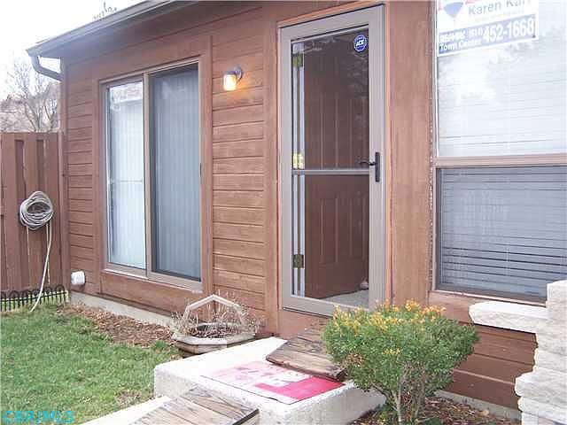 1st image of 734 Plant Dr
