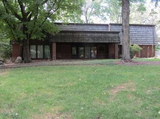 28 Webster Hill Est, Mount Vernon, IL 62864