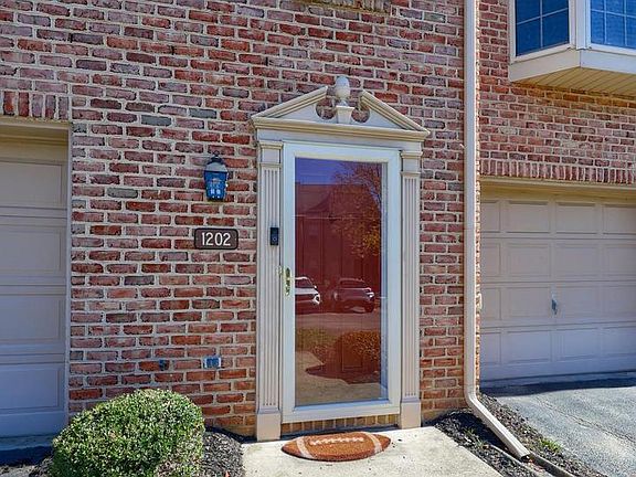 2nd image of 1202 Skyview Dr #1202