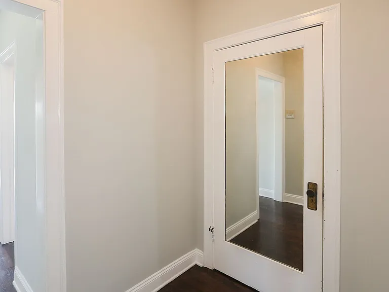 4808 N Paulina St — Photo 28