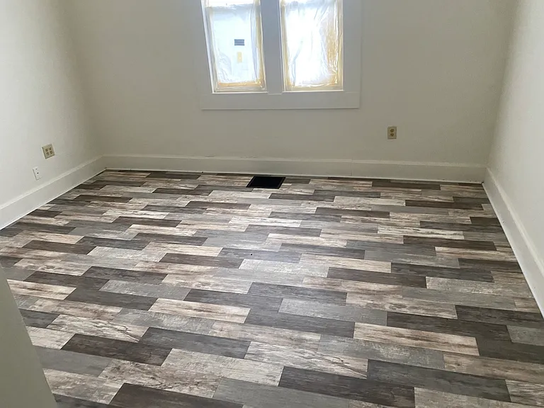 538 N Goodlet Ave — Photo 6