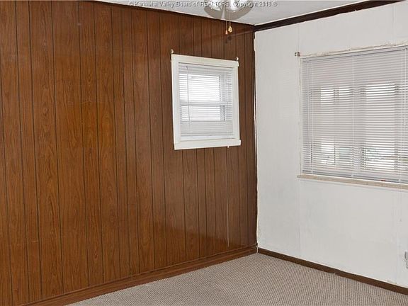 4th image of 3108 4th Ave