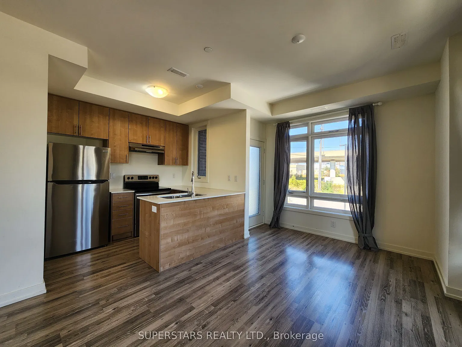 2 bed, $2,700 — Photo 4