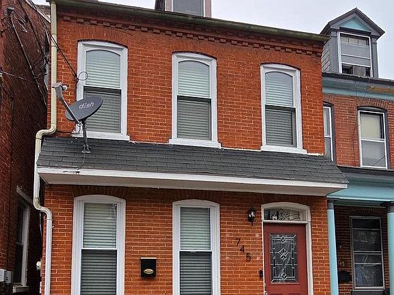 3rd image of 745 Manor St
