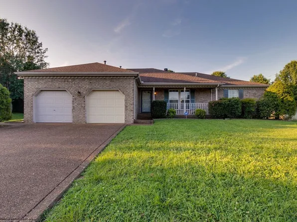 1014 Victoria Ln W, Hendersonville, TN 37075