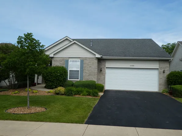 17133 Mendota Dr, Lockport, IL 60441