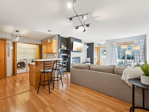 5th image of 4038 Wilshire Cir #58