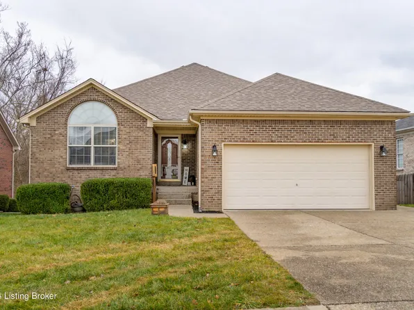 159 River Edge Dr, Shepherdsville, KY 40165