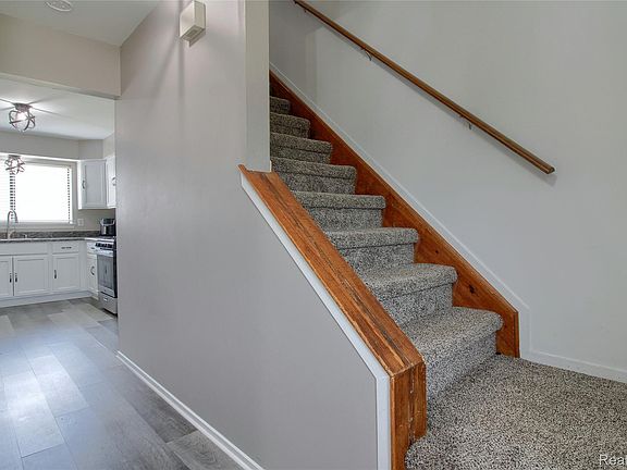 5th image of 22171 Knollwood Dr