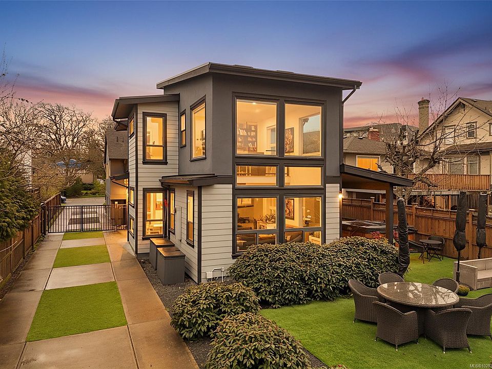 1st image of 838 Old Esquimalt Rd