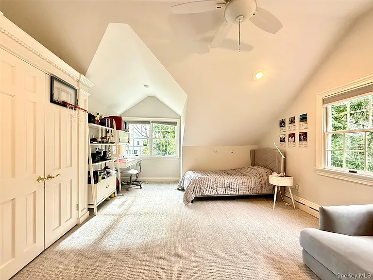 43 Glen Way — Photo 13