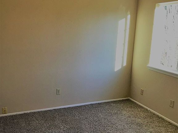 3rd image of 1634 Bigelow Ave NE #B