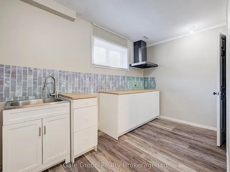 151 Norwich Ave — Photo 13