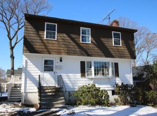 14 Houston St, Wakefield, MA 01880