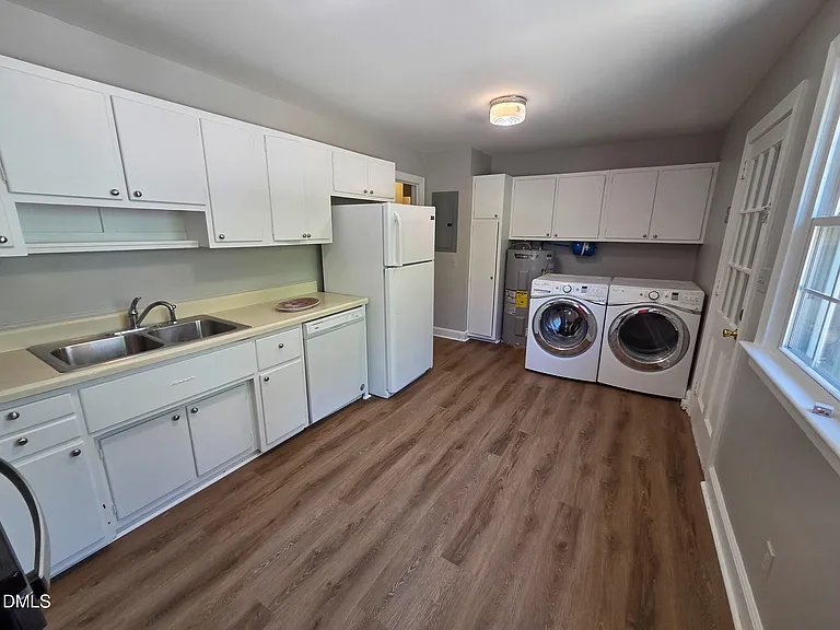3428 Wade Ave — Photo 12